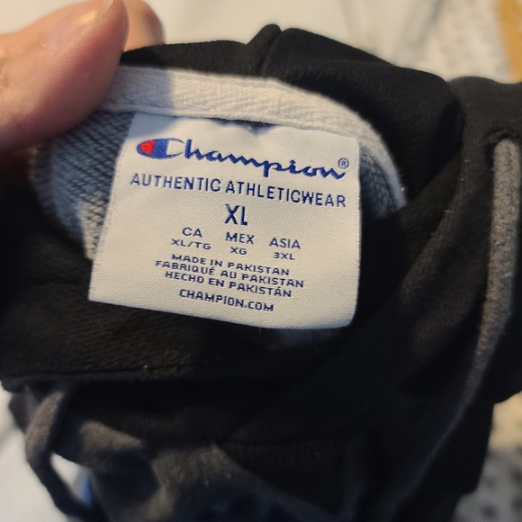 University of Maine Gray and Black Hoodie - Picture 6 of 6